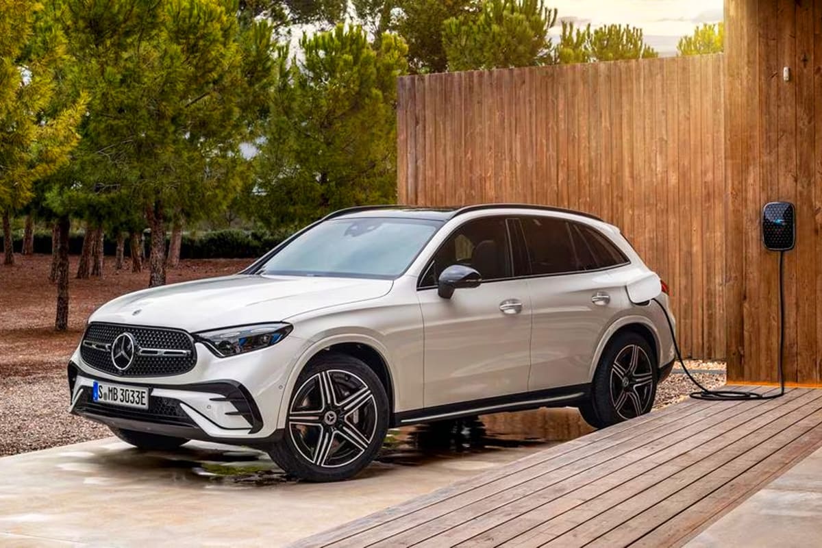 벤츠, 2025년형 GLC 350e 4MATIC 공개... 플러그인 하이브리드 시스템 탑재