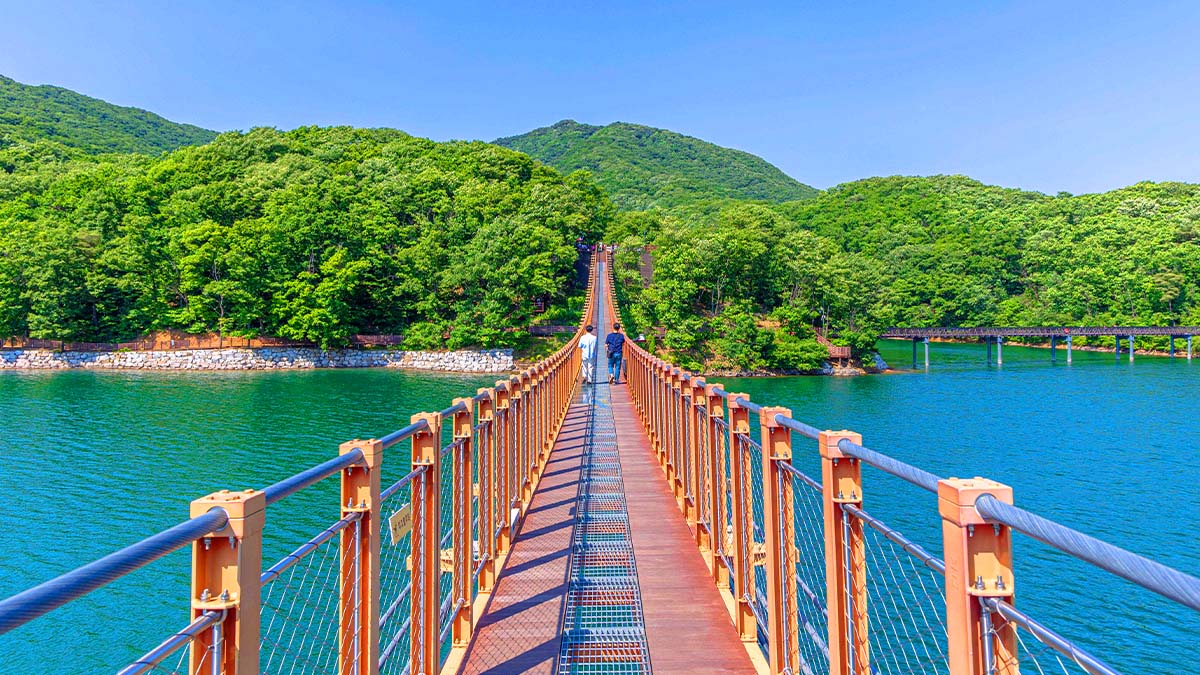 마장호수 출렁다리 풍경
