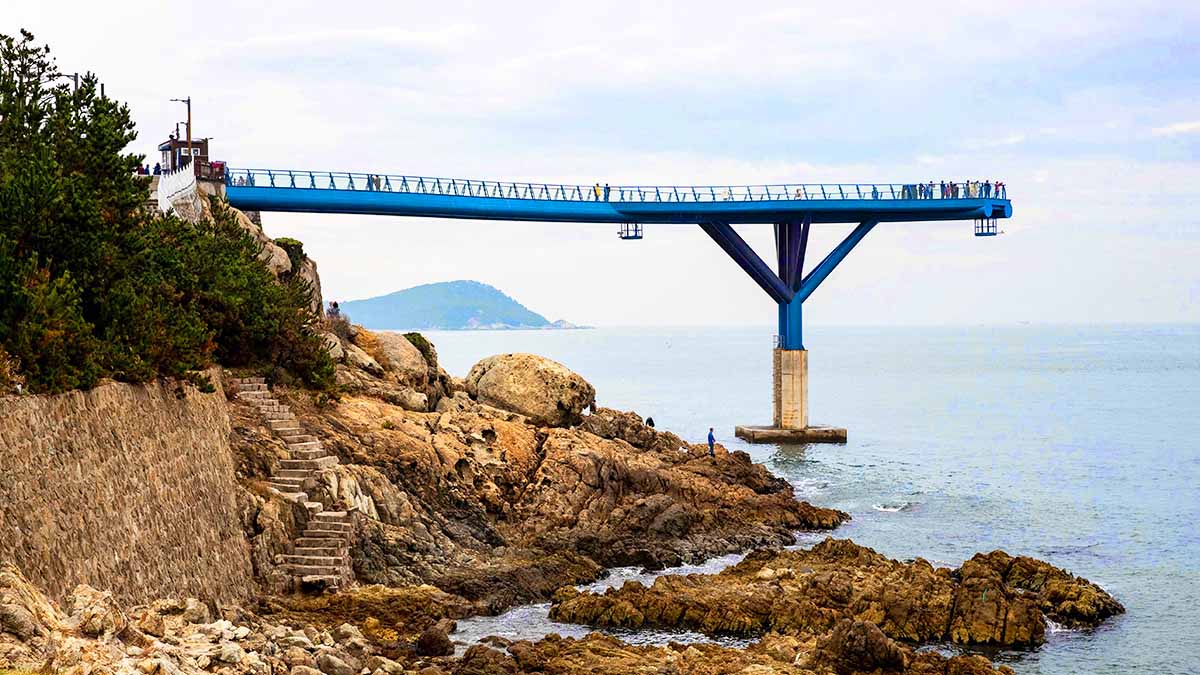 다릿돌전망대 옆의 전경