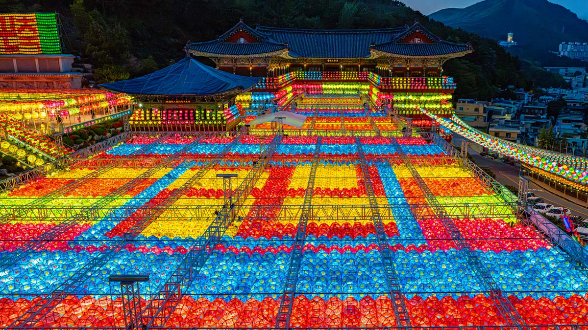 삼광사를 가득 채운 연등 모습