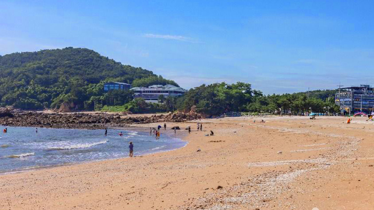 선녀바위 해수욕장의 전경
