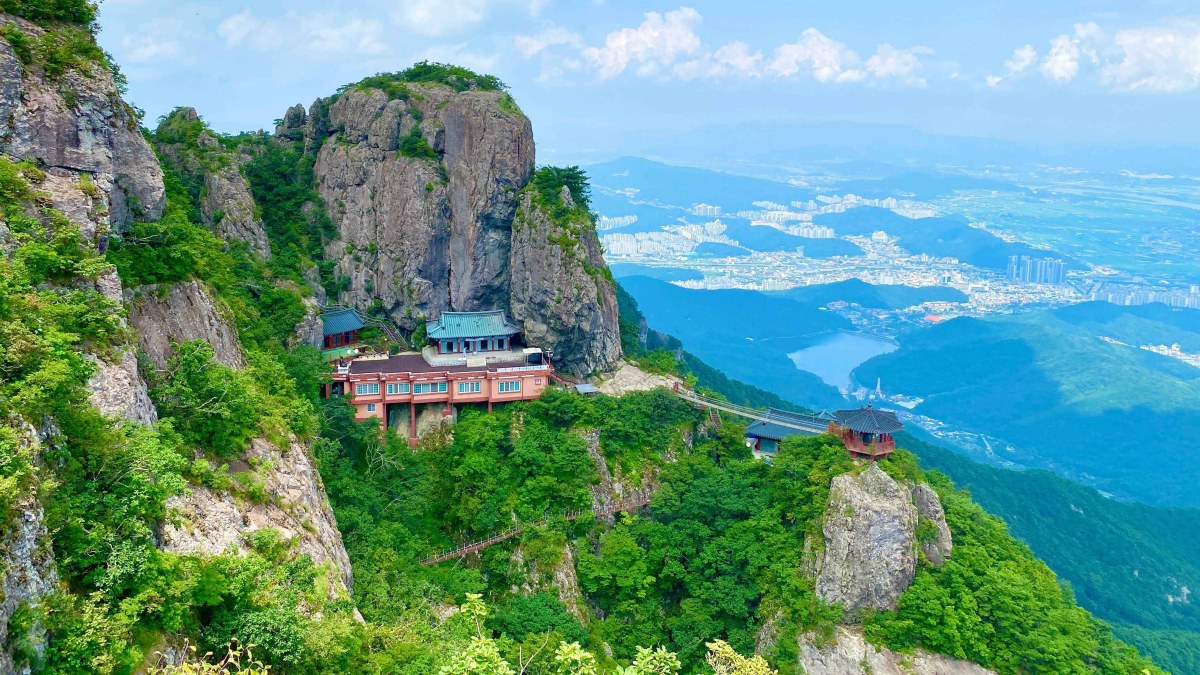 금오산 약사암