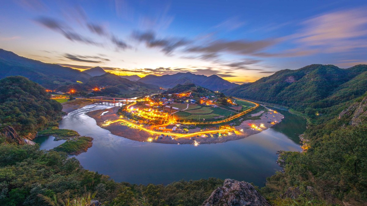 충주 수주팔봉 야경