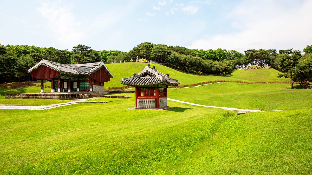 동구릉 산책로