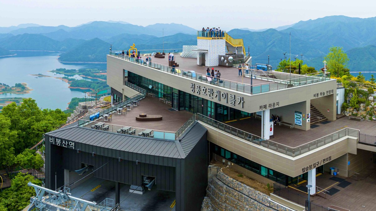 청풍 호반 케이블카 비봉산역 상부 전망대