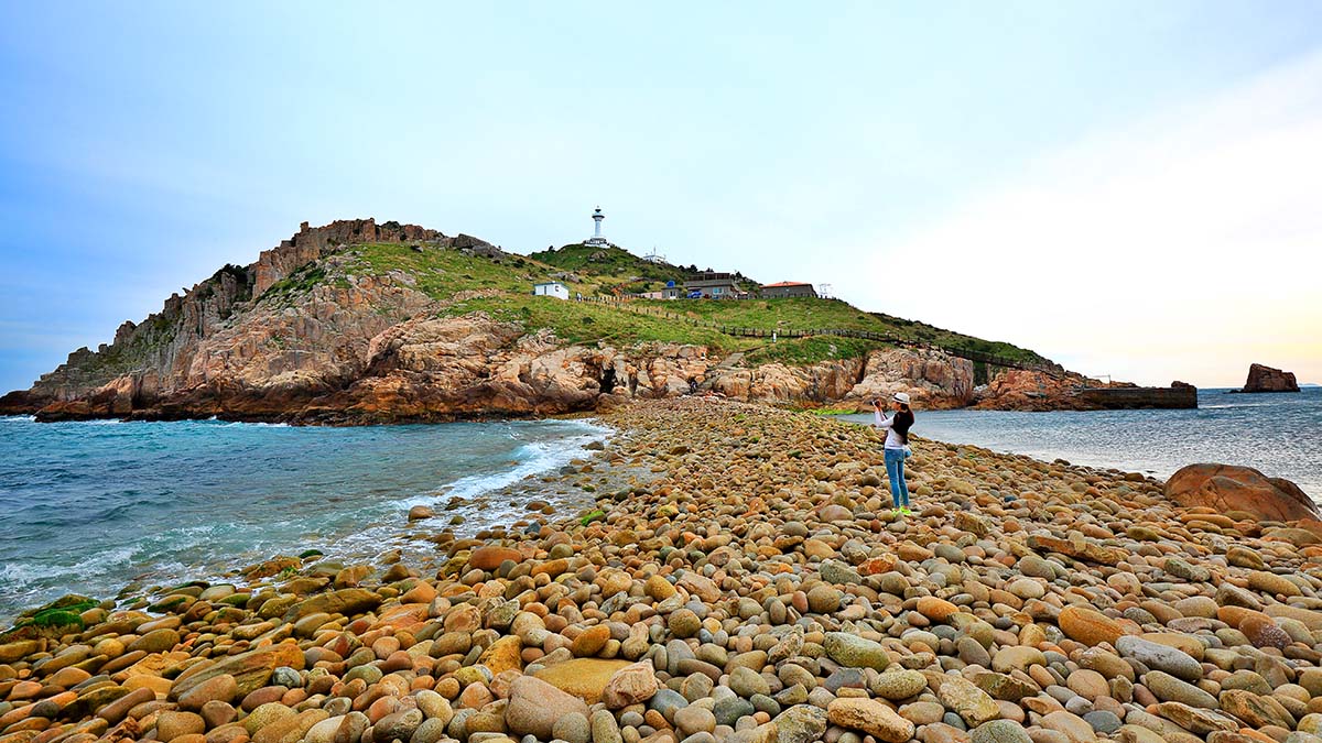 몽돌해변 길