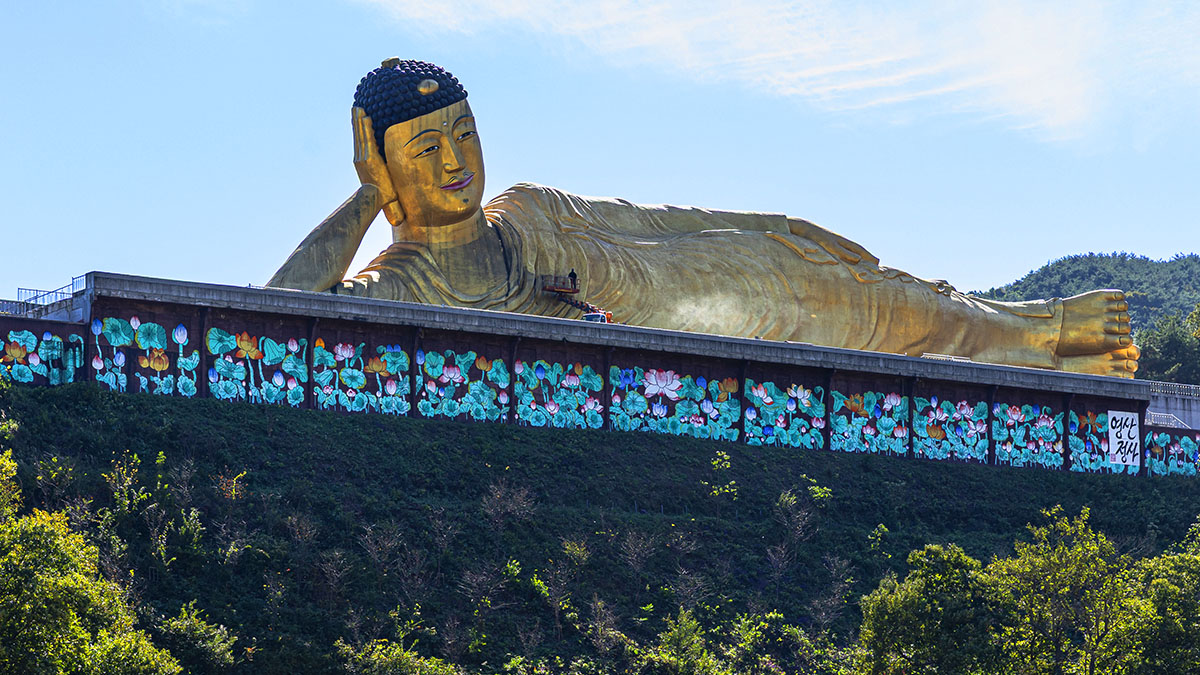영산정사 와불