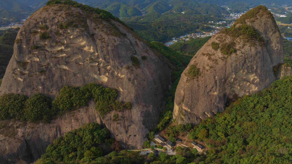 마이산도립공원 은수사 / 사진=한국관광공사 배근한