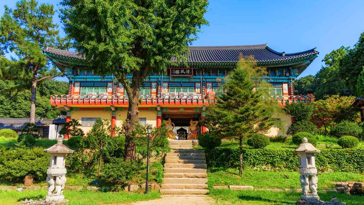 봉선사 입구