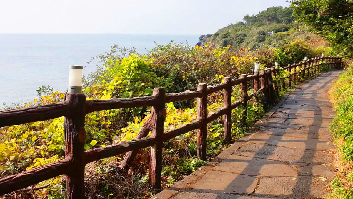 남원큰엉해안 산책로
