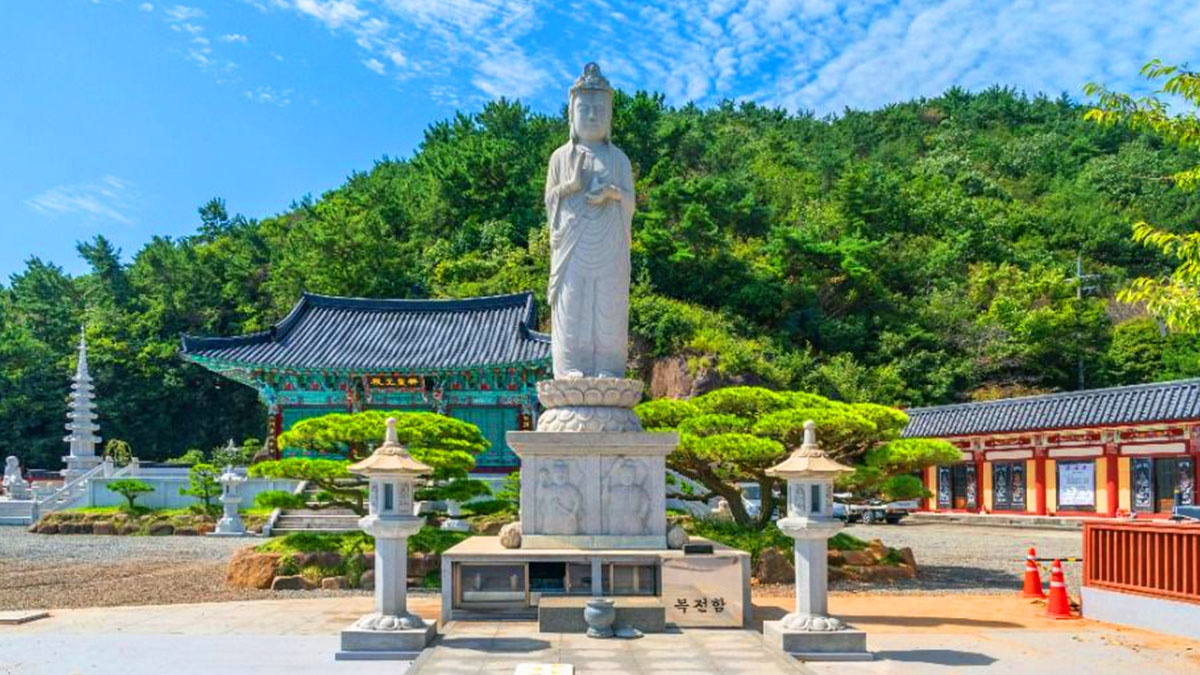 용월사 해수관음상
